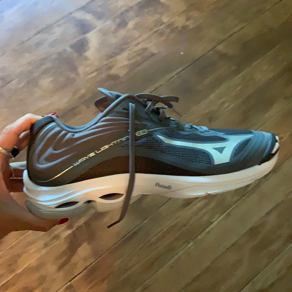 Wave Lightning Z6 Sneakers